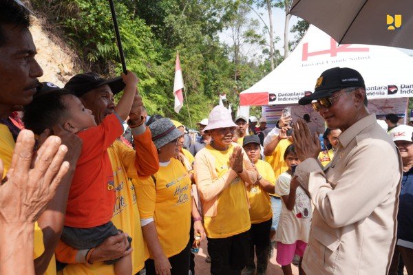 menteri dody tegaskan komitmen penuh tangani dampak bencana di sumatera utara whatsapp image 2026 01 23 at 19.06.56